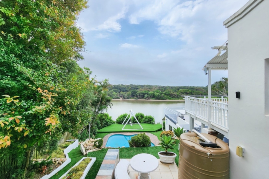10 Bedroom Property for Sale in Bonza Bay Eastern Cape